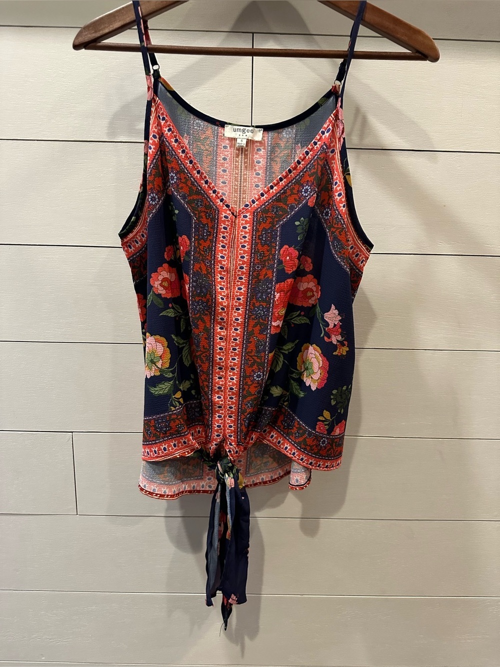 Umgee Navy Floral Tie-Front Camisole with Coral Border- size Small